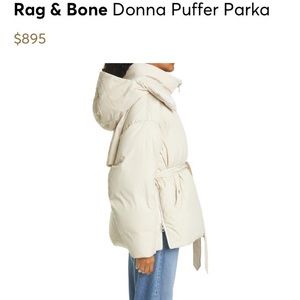 Very gently used. In great conditions.